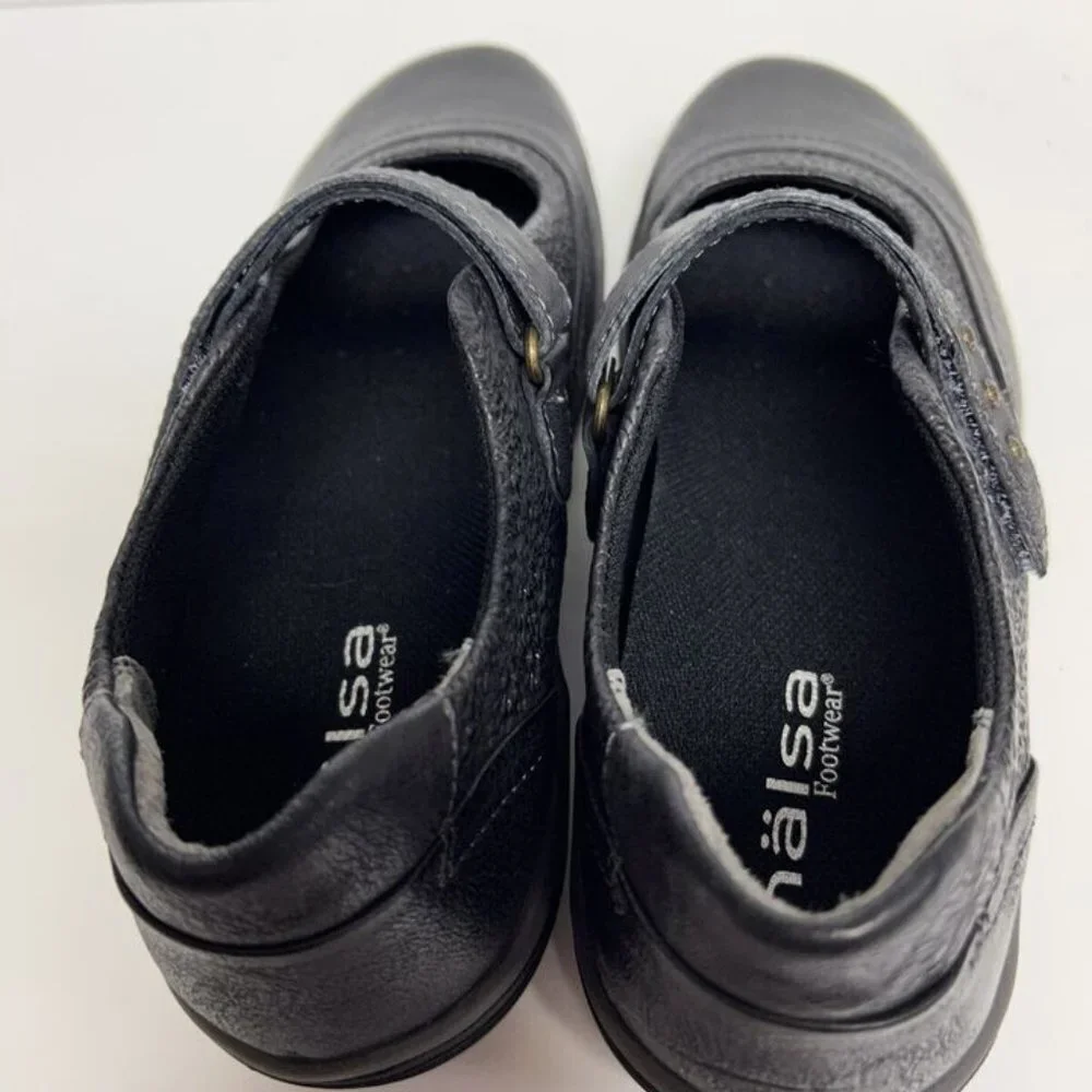 Halsa Footwear new box